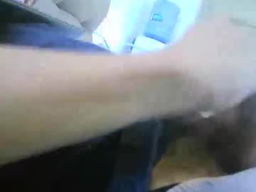 Leonnxv Chaturbate stream image from September 29, 2025