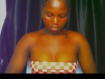 Slimthick_Tinah Chaturbate stream image from September 29, 2025