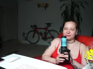 Kissmisslily Chaturbate stream image from September 29, 2025