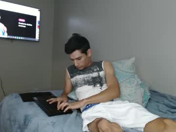 Sermedina882454 Chaturbate stream image from September 29, 2025