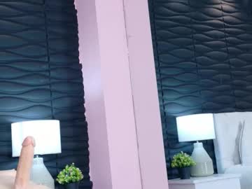 Valrery_Roussex Chaturbate stream image from September 29, 2025