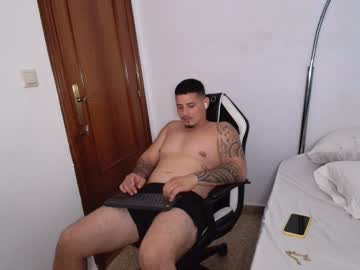 Danielmilan Chaturbate stream image from September 29, 2025