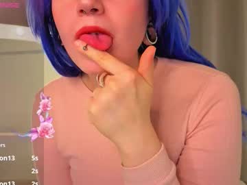 Astralaria Chaturbate stream image from September 29, 2025