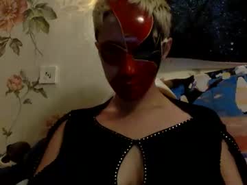 Kristenlovely Chaturbate stream image from September 29, 2025
