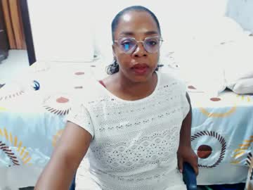 Tanythottxx Chaturbate stream image from September 29, 2025