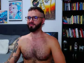 Akiles_R Chaturbate stream image from September 29, 2025