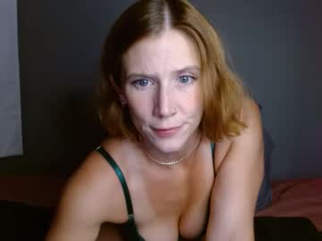 Neemcream Chaturbate stream image from September 30, 2025