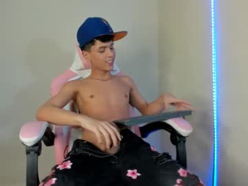 Roderick_Cameron Chaturbate stream image from September 30, 2025