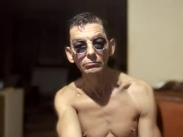 Dreambob Chaturbate stream image from September 30, 2025
