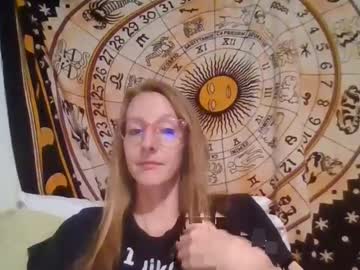 Goddesschloexo Chaturbate stream image from September 30, 2025