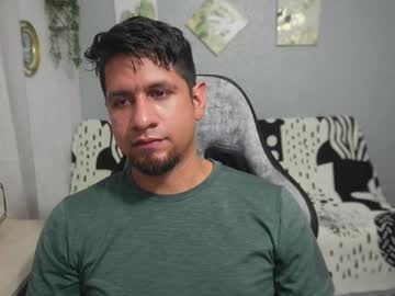 Thegianni Chaturbate stream image from September 30, 2025