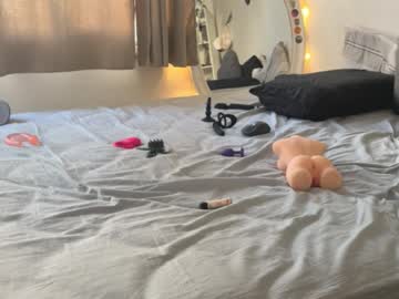 69rossesugar Chaturbate stream image from September 30, 2025