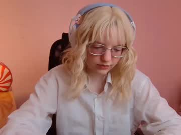 Kimbrawinkle Chaturbate stream image from September 30, 2025
