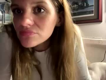 Mmmmkxoxo Chaturbate stream image from September 30, 2025