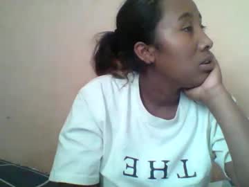 Clarah0123 Chaturbate stream image from September 30, 2025