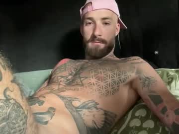 Tuhands Chaturbate stream image from September 30, 2025