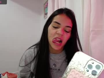Rossebunny25 Chaturbate stream image from September 30, 2025