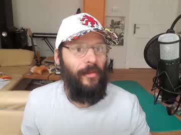 Sunbeatshower Chaturbate stream image from September 30, 2025