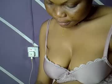 Curly_B Chaturbate stream image from September 30, 2025