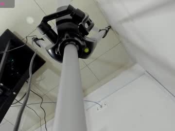 Alejaparis_ Chaturbate stream image from September 30, 2025