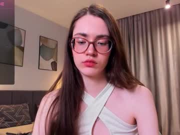 Bellacatlovesmeat Chaturbate stream image from September 30, 2025