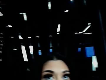 Amirahylerr Chaturbate stream image from September 30, 2025