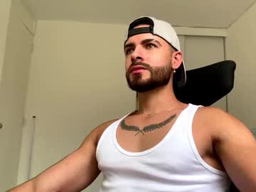 Maxtowers Chaturbate stream image from September 30, 2025