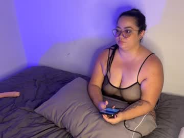 Bananapeaches Chaturbate stream image from September 30, 2025