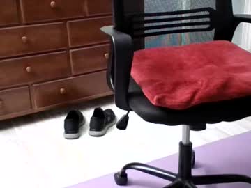 Hoover6969690 Chaturbate stream image from September 30, 2025