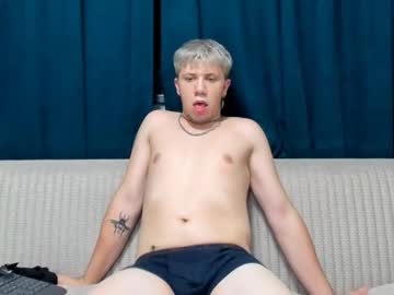 Wolfglow Chaturbate stream image from September 30, 2025
