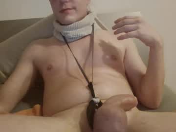 Iluvhottenns Chaturbate stream image from October 01, 2025