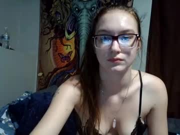 Arcticfire333 Chaturbate stream image from October 01, 2025
