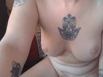 Divinathedivine Chaturbate stream image from October 01, 2025