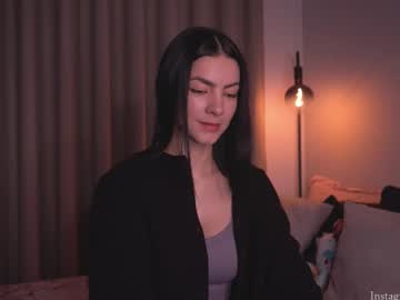 Hollylinder_ Chaturbate stream image from October 01, 2025