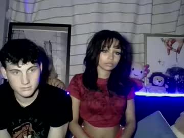 Milkandhoneybby Chaturbate stream image from October 01, 2025