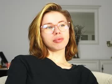 Aelia_Anara Chaturbate stream image from October 01, 2025