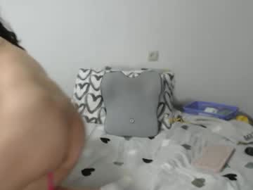 Queensofiaqueen Chaturbate stream image from October 01, 2025