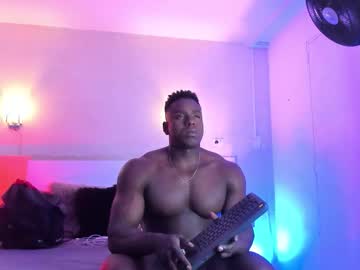 Rogger_Physique Chaturbate stream image from October 01, 2025