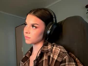 Dennahesselschward Chaturbate stream image from October 01, 2025