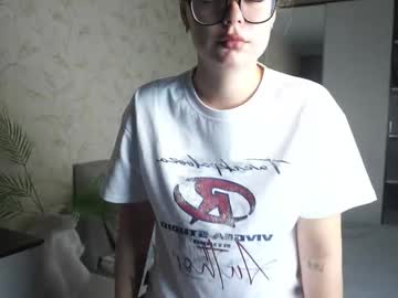 Pollyhennings Chaturbate stream image from October 01, 2025