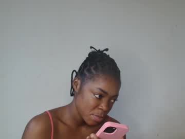 Sexyxbunnyxx Chaturbate stream image from October 01, 2025