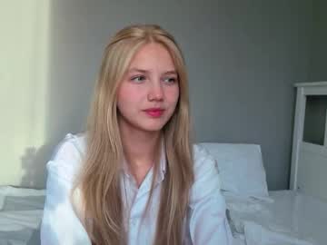Lil_Tasty33 Chaturbate stream image from October 01, 2025