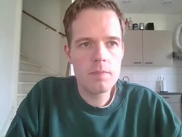 Geileboydutchhiee Chaturbate stream image from October 01, 2025