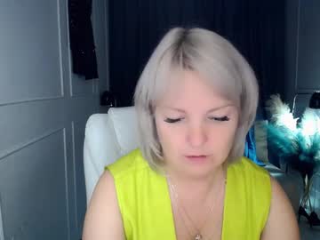 Emmmam Chaturbate stream image from October 01, 2025