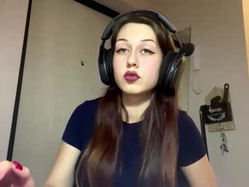 Hildredmabray Chaturbate stream image from October 01, 2025