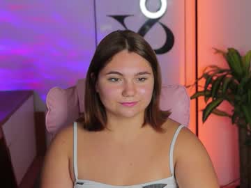 Velvet__Doll Chaturbate stream image from October 01, 2025