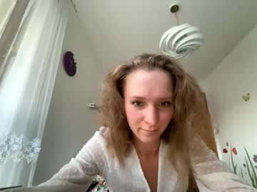 Emily_In_Parisss Chaturbate stream image from October 01, 2025