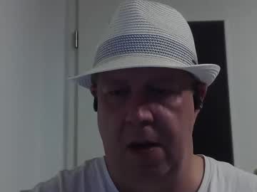 Para3214 Chaturbate stream image from October 01, 2025