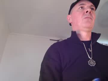 Deanovinelli Chaturbate stream image from October 01, 2025