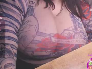 _Ellybelly_ Chaturbate stream image from October 01, 2025